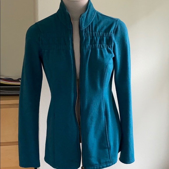 Zella Zip Up - Picture 2 of 7